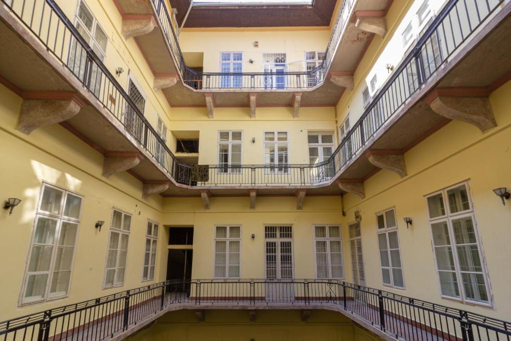 Luxury Lisbeth Apartman Budapest Bagian luar foto